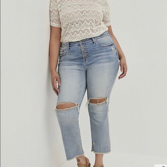 Torrid ivory puff sleeve tee- stretch lace ivory - Picture 2 of 4